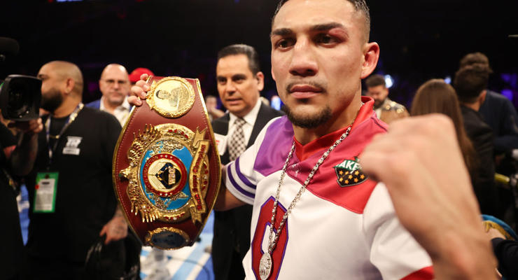 Теофимо Лопес оценил победу Усика над Фьюри