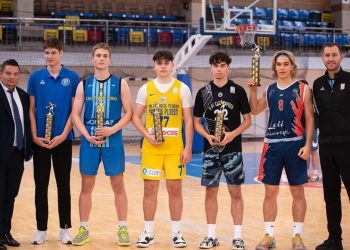 Українець Петро Білоус увійшов до символічної збірної чемпіонату Румунії U-16 — Федерація баскетболу України