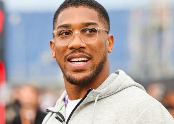 «Большой бонус»: Джошуа о том, что IBF отобрал пояс у Усика — Спорт ):Бокс