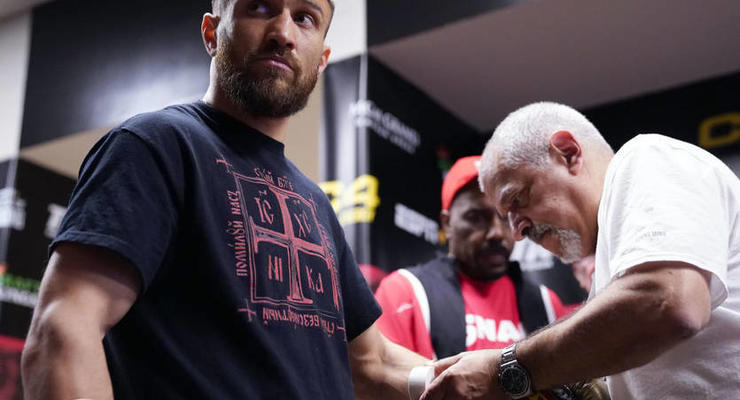 Команда Ломаченко отреагировала на слухи о готовности уступить Стивенсону возможность подраться с Дэвисом