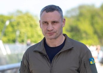 Віталій Кличко привітав молодіжну збірну України з виходом в Дивізіон А — Федерація баскетболу України