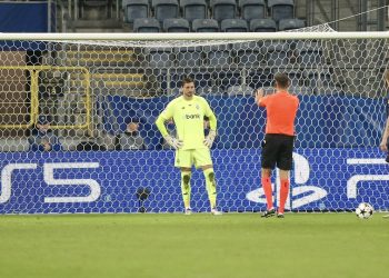 «Динамо» не використало свої шанси у першому матчі проти «Зальцбурга»