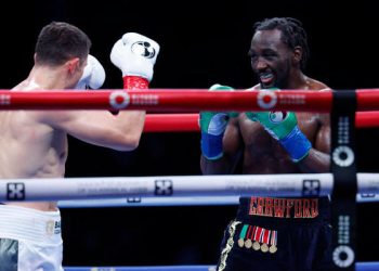 Кроуфорд покорил четвертый дивизион, отобрав титул у Мадримова: видео лучших моментов боя — Спорт ):Бокс