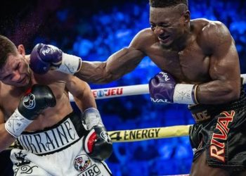 «Остановите бой»: Турки Аль аш-Шейх категорично отреагировал на травму Деревянченко — Спорт ):Бокс