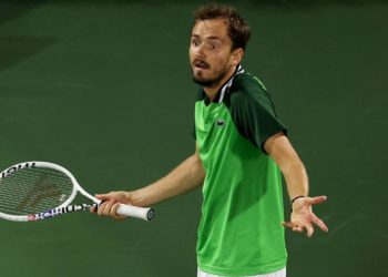 Россиянин жестко обматерил тренера во время матча — Теніс