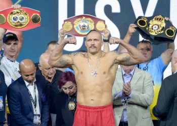 «Собрать Олимпийский»: Усик назвал свою цель в боксе — Спорт ):Бокс