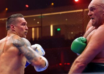 Брэдли спрогнозировал победителя реванша Усик — Фьюри — Спорт ):Бокс