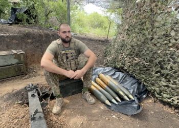 Екс-гравець збірних України Андрій Шаламов, який боронить Україну, став героєм сюжету новин — Федерація баскетболу України