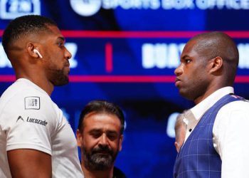 «Нельзя недооценивать»: Джошуа охарактеризовал Дюбуа — Спорт ):Бокс