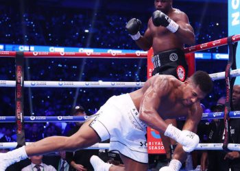 «Он был в трансе»: тренер Дюбуа заметил особенность поведения Джошуа — Спорт ):Бокс