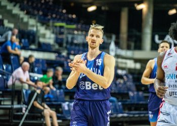 Українці за кордоном: Новицький набрав 10 очок в ENBL, Близнюк зіграв за Йонаву — Федерація баскетболу України