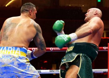 Чжилей назвал причину, почему Усик победит Фьюри в реванше — Спорт ):Бокс