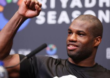 «Я прикончу его»: Дюбуа пригрозил Усику — Спорт ):Бокс