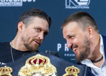 «Пожалуйста, надевай шлем»: Промоутер Усика ответил на угрозы Фьюри — Спорт ):Бокс