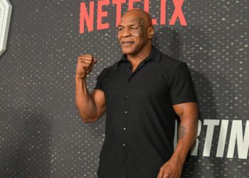 Раскрыта сумма, которую заработает Майк Тайсон за бой с Джейком Полом — Спорт ):Бокс