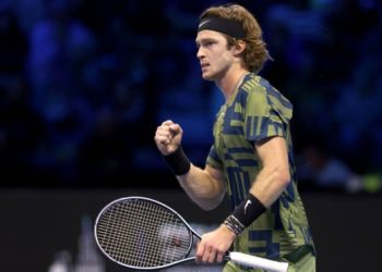 Российский теннисист призвал к миру в Украине — Теніс