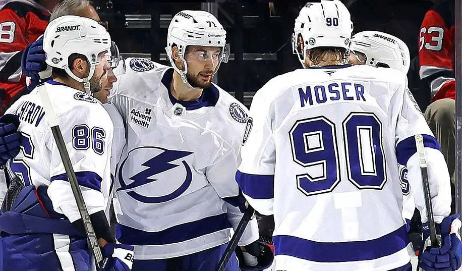 Тампа здолала Нью-Джерсі у матчі з 13-ма голами, Рейнджерс розгромив Монреаль