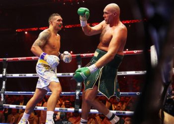 Усик признался, не сломал ли ему челюсть Фьюри во время первого боя — Спорт ):Бокс