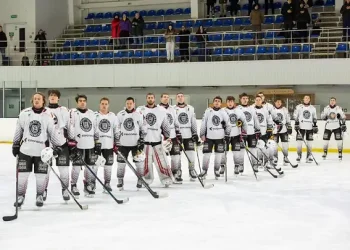 Кременчук розгромив Дніпро, Шторм переміг Сокіл в чемпіонаті України | Хокей |