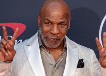 Майк Тайсон встретил мужчину, которого ограбил в детстве — Спорт ):Бокс