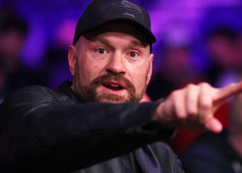 Президент Top Rank назвал следующего соперника Фьюри в случае победы над Усиком — Спорт ):Бокс