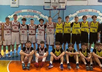 ВЮБЛ серед юнаків 2009 року: ужгородська ЗОДЮСШ виграла тур у Кам’янці-Подільському — Федерація баскетболу України