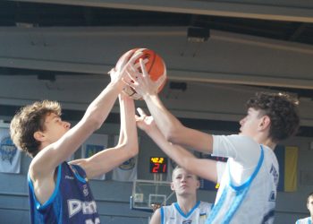 ВЮБЛ серед юнаків 2010 року: СДЮСШОР-5-ДФКС виграла домашній тур — Федерація баскетболу України