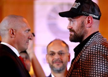 Промоутер Фьюри ответил, возможна ли трилогия с Усиком — Спорт ):Бокс