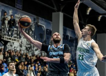 Дніпро втретє в сезоні переміг Запоріжжя — Федерація баскетболу України