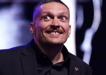 «Конюх, председатель колхоза и вертолет»: Усик поделился безумными детскими мечтами — Спорт ):Бокс