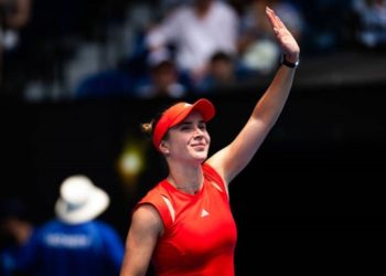 Свитолина оставила послание на камере после победы над россиянкой — Теніс