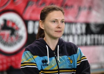 Жіночий Кубок України: відео коментарів після матчів 26 січня — Федерація баскетболу України