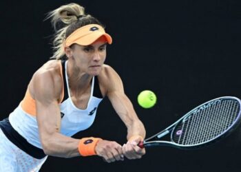 Барти разгромила Цуренко в первом круге Australian Open — Теніс