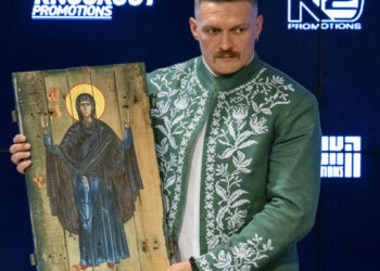 «Британия станет центром бокса»: Уоррен назвал роль Усика в спорте — Спорт ):Бокс