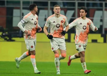 Довбик забил, но гол не помог «Роме» одолеть «Милан» в 1/4 финала Кубка Италии