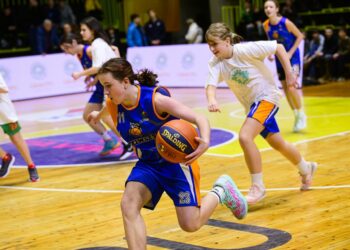 Офіційні м’ячі ВЮБЛ від ФБУ та Spalding вже в Україні! — Федерація баскетболу України