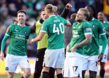 Плимут — Ливерпуль. Игрок сборной Украины по футболу Максим Таловеров получил вторую награду в Англии