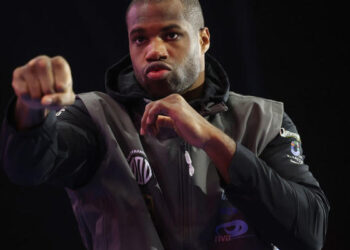 Промоутер Дюбуа прокомментировал снятие Даниэля с бою против Паркера — Спорт ):Бокс