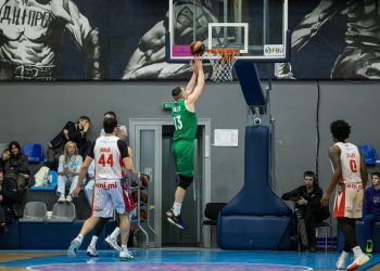 Рівне дотиснув Запоріжжя в Дніпрі: фотогалерея — Федерація баскетболу України