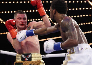 Тренер Беринчика назвал причину поражения в титульном бою — Спорт ):Бокс