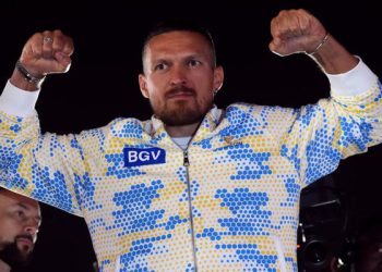 Усик: Виталию Кличко было труднее дойти до чемпионства — Спорт ):Бокс