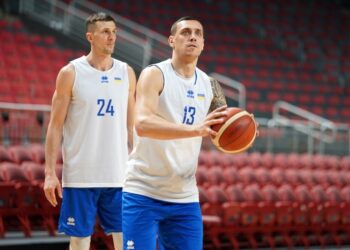 В’ячеслав Бобров: Хлопці боронять нашу країну, а ми маємо виконати своє завдання та перемогти — Федерація баскетболу України
