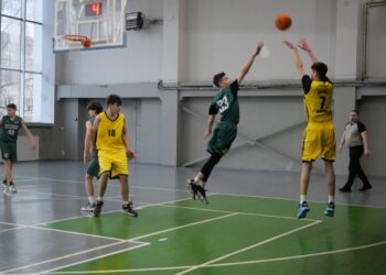 ВЮБЛ серед юнаків 2011 року: в Чернівцях стартував третій етап — Федерація баскетболу України