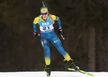Джима и Дмитренко вошли в топ-20 женского масс-старта на этапе КМ в Поклюке | Биатлон |