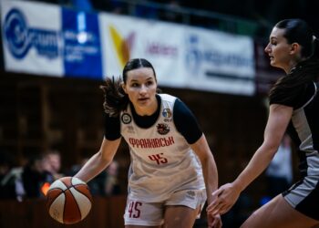 Франківськ-Прикарпаття виграв у своєї молодіжної команди в Кубку України: фотогалерея — Федерація баскетболу України