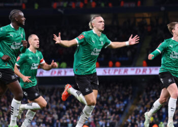 Максим Таловеров эффектно забил гол «Манчестер Сити», но мяч не помог «Плимуту» пройти далее в Кубке Англии