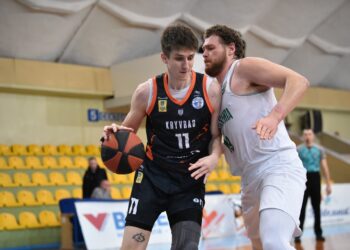 Потужний ривок у четвертій чверті допоміг Кривбасу перемогти Запоріжжя — Федерація баскетболу України