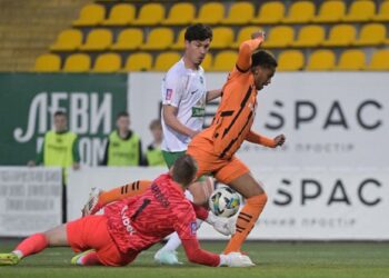 «Шахтер» неожиданно разыграл ничью с «Карпатами» в 21-м туре УПЛ, упустив шанс приблизиться к лидеру чемпионата