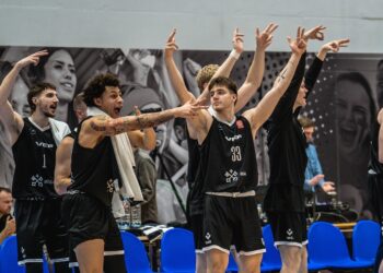 Українці за кордоном: Пустовий набрав 12 очок проти Барселони, у Санона 22 очка в ЛЕБЛ — Федерація баскетболу України