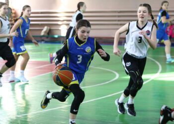 ВЮБЛ серед дівчат 2012 року: визначились учасниці топ-8 — Федерація баскетболу України